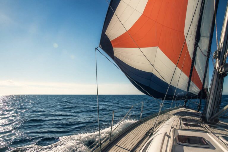 VIDEO Parasailor: la vela intelligente che rende la navigazione facile in ogni direzione. Scopri come funziona e il suo prezzo